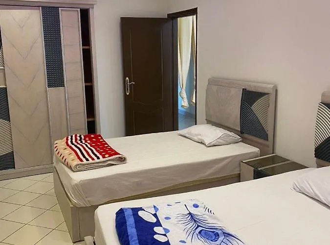 Golden Plaza 3*