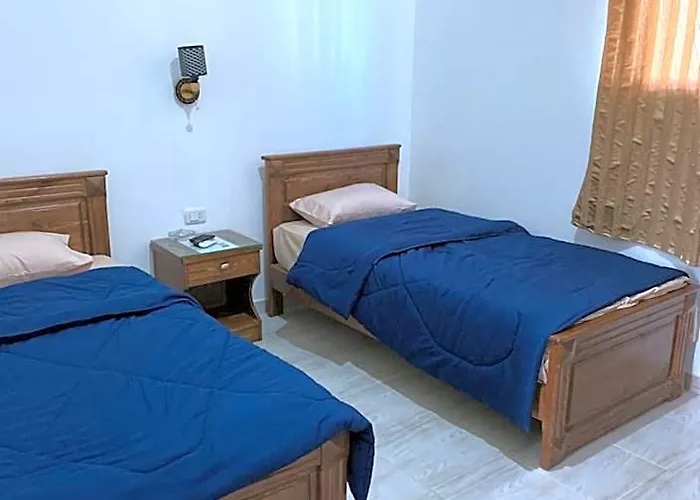 Golden Plaza Szálloda 3*