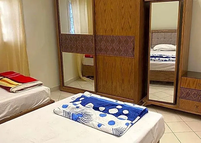 Golden Plaza Szálloda 3*